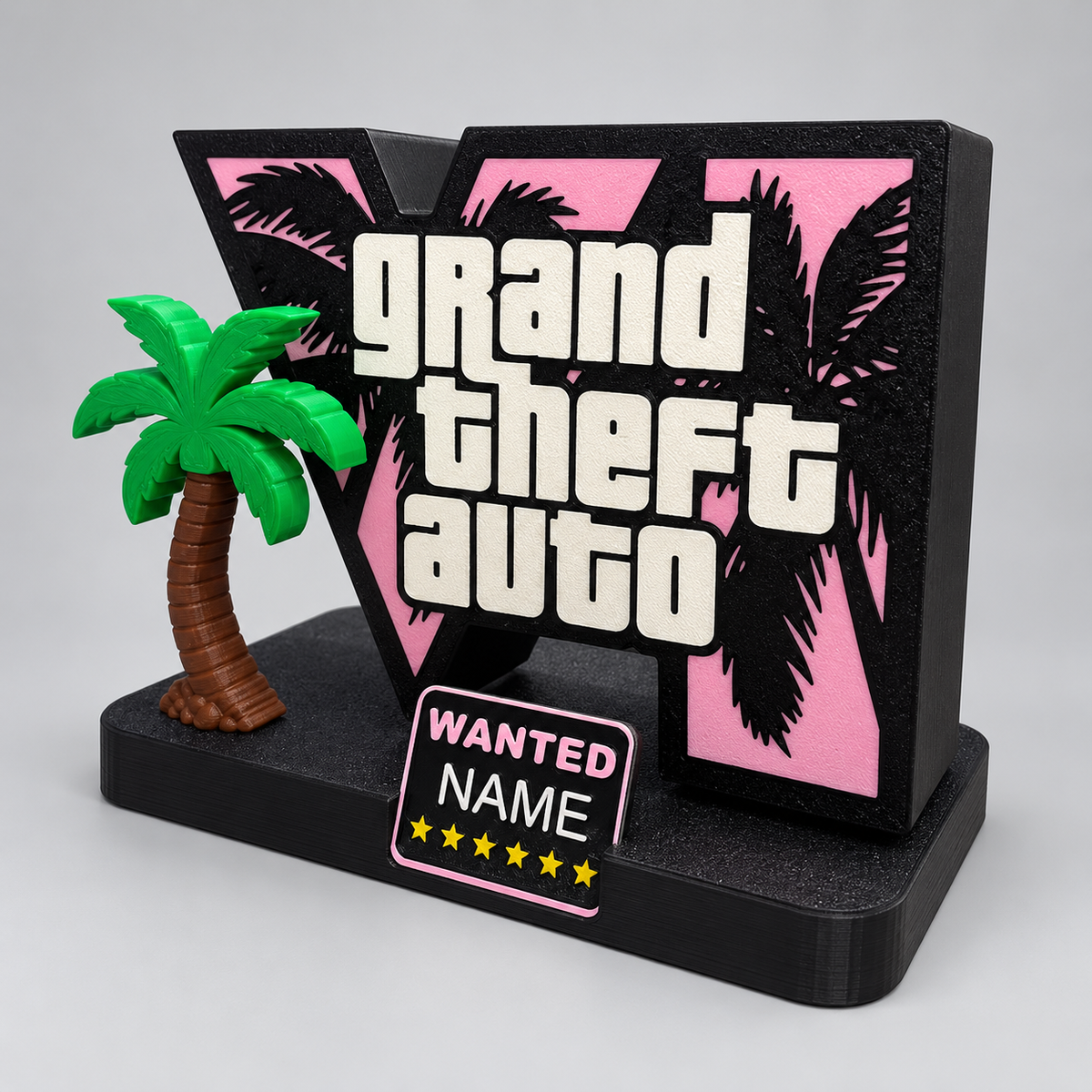 Lampka LED RGB GTA VI z palmą i tabliczką WANTED — zdjęcie właściciela z cyfrowo zmienionym tłem